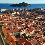 Superior - Central Royal Palace - Old Town * Dubrovnik