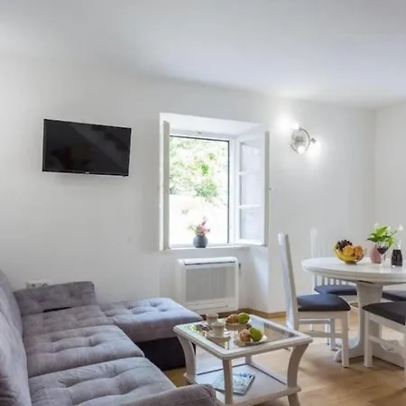 Superior - Central Royal Palace - Old Town Appartement