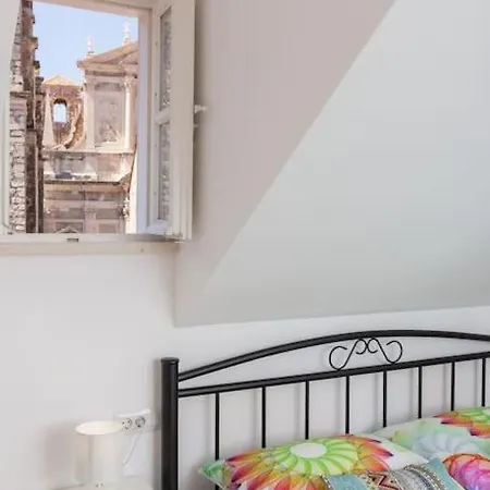 Superior - Central Royal Palace - Old Town